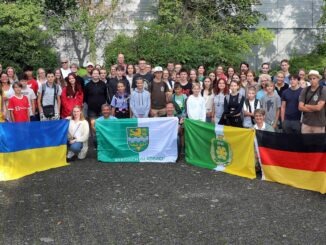 Gruppenfoto-Schueleraustausch-low